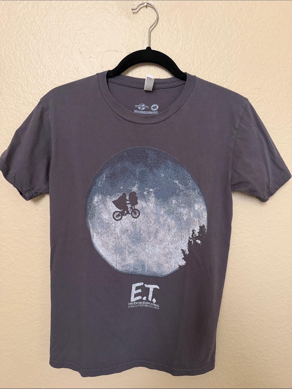 E.T. Moon Silhouette Graphic Tee - Charcoal- Small